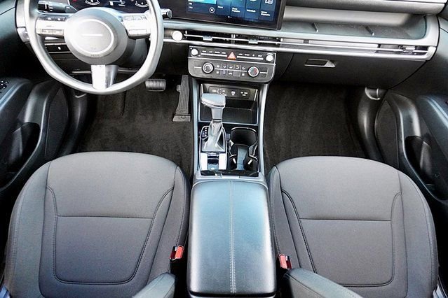 Certified 2025 Hyundai Tucson SE image 21