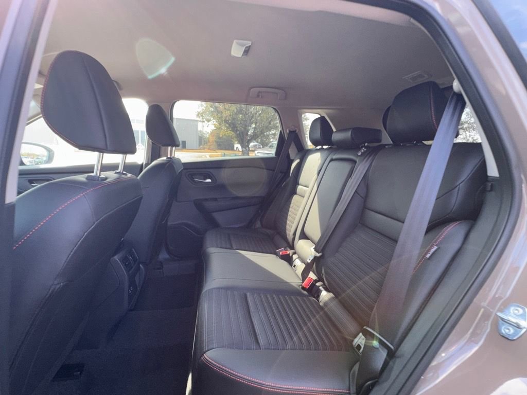 New 2026 Nissan Rogue SV AWD/4WD image 12