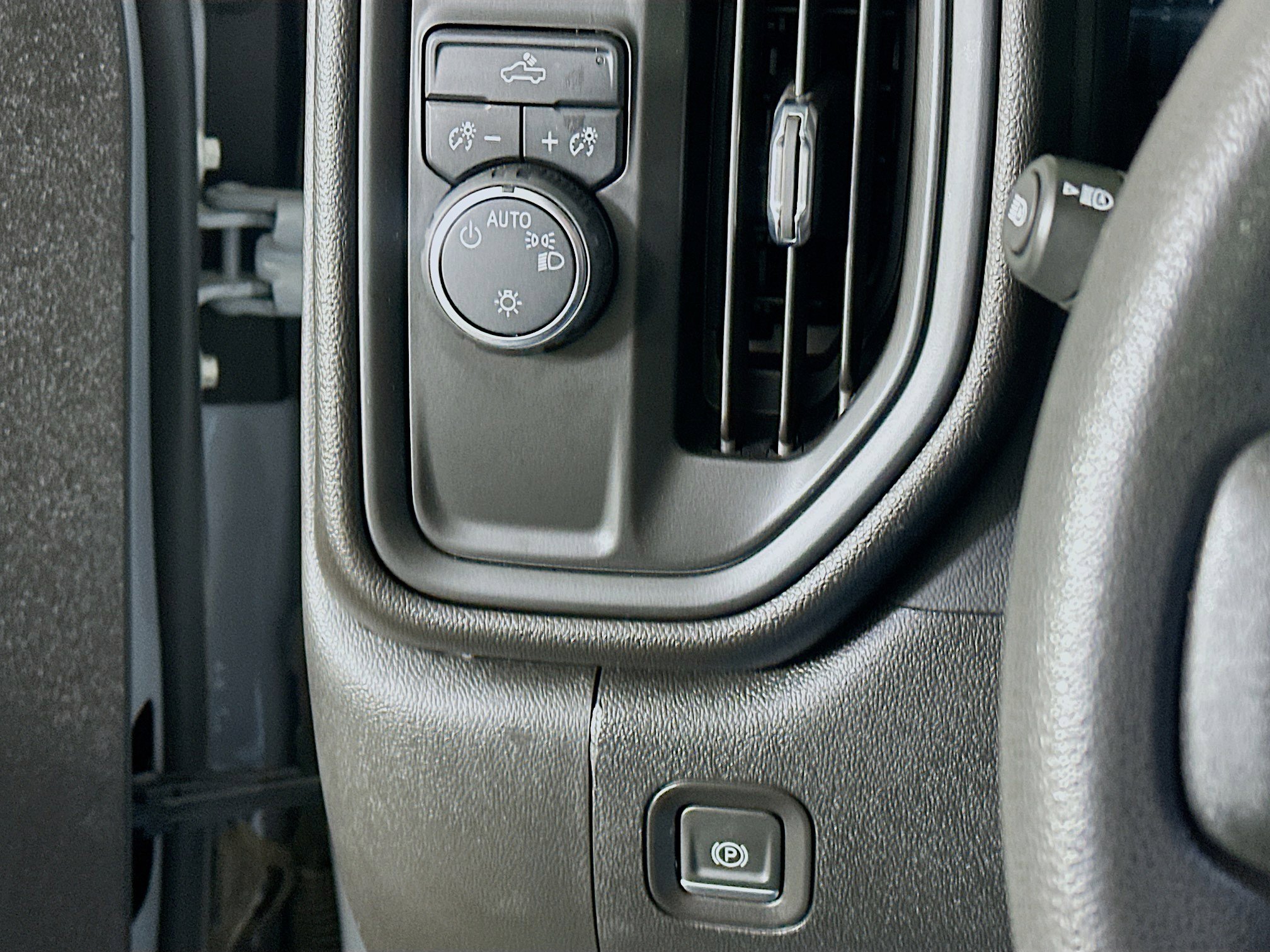 Used 2024 Chevrolet Silverado 1500 Custom w/ LPO, Dark Essentials Package image 17