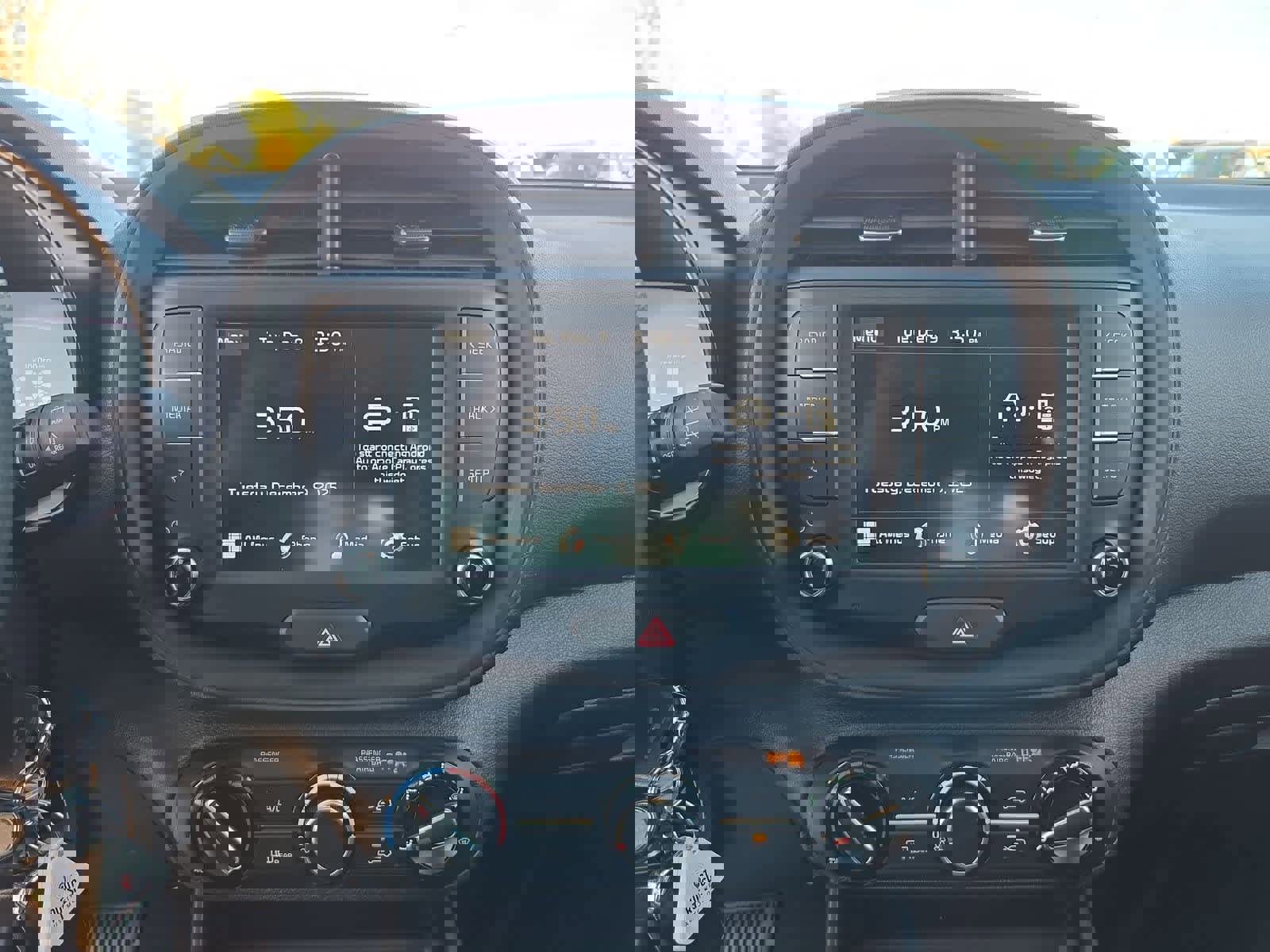 Certified 2024 Kia Soul LX w/ Option Group 015 image 26