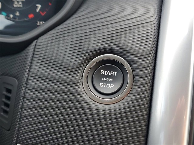 Used 2024 Land Rover Discovery Dynamic SE image 29