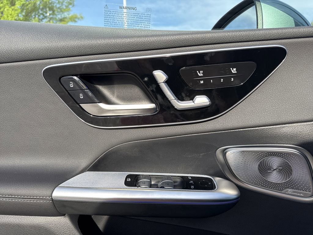 New 2025 Mercedes-Benz GLC 350e 4MATIC image 24