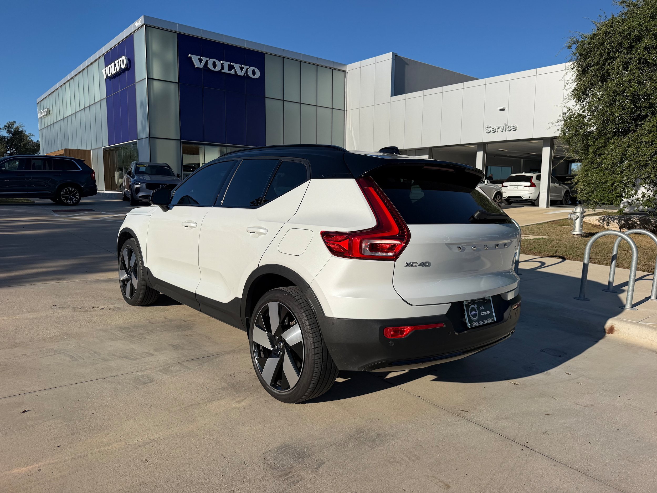 Certified 2024 Volvo XC40 Recharge Plus w/ Protection Package Premier RWD image 4