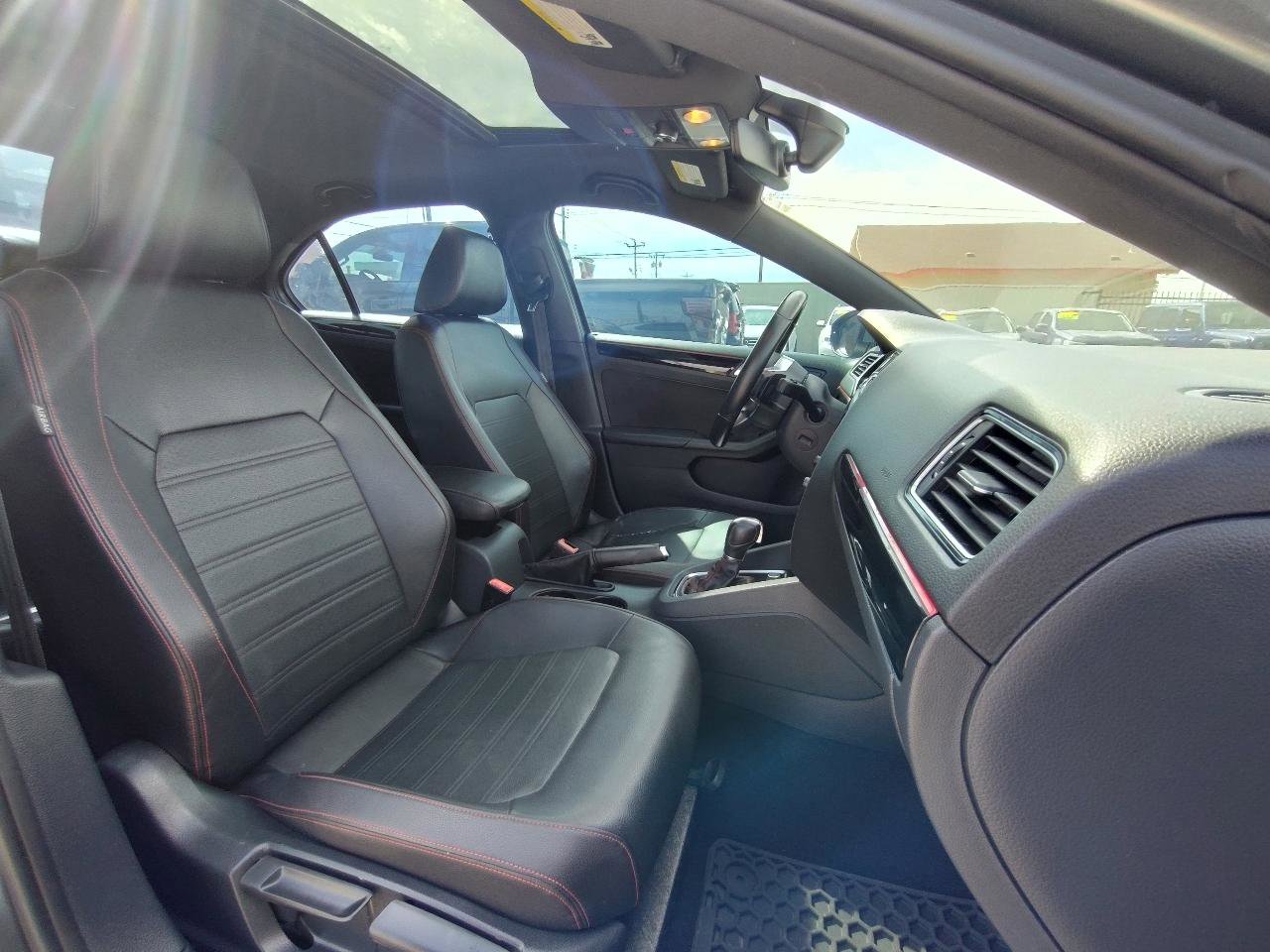 Used 2017 Volkswagen Jetta GLI FWD image 44