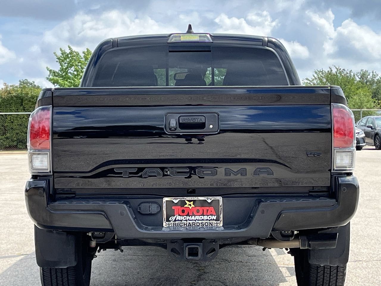 Used 2021 Toyota Tacoma Limited w/ Nightshade Package RWD image 5