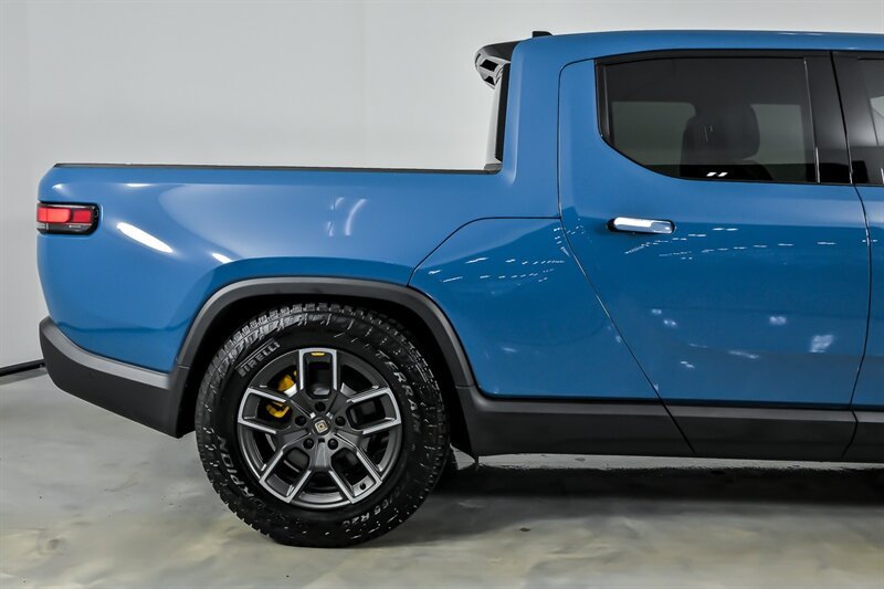 Used 2025 Rivian R1T Premium AWD/4WD image 13