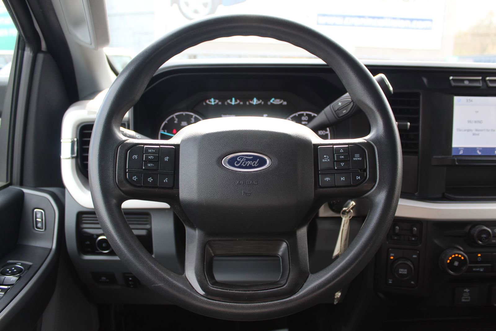 Used 2023 Ford F350 XLT AWD/4WD image 16