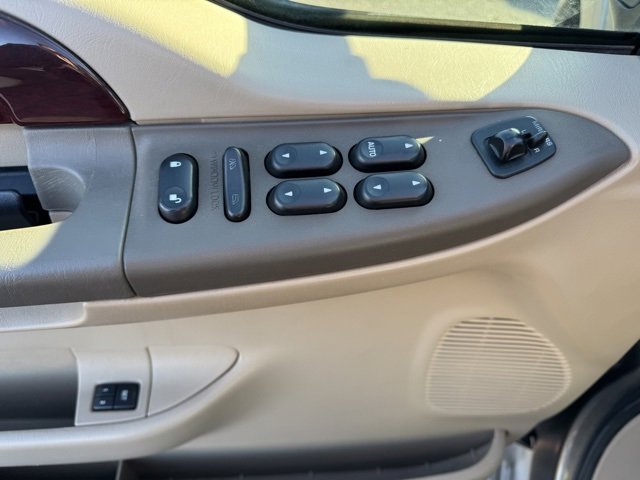 Used 2003 Ford Excursion Limited image 17