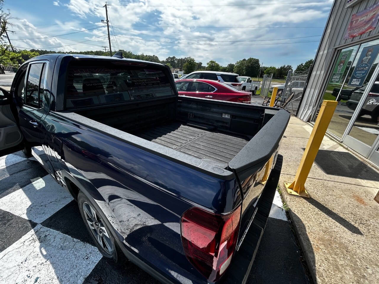 Used 2017 Honda Ridgeline RTL-T image 10