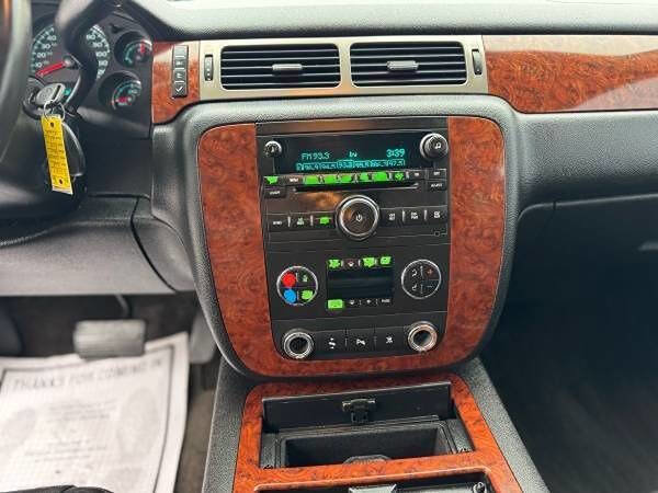 Used 2008 Chevrolet Tahoe LT w/ LT Preferred Equipment Group image 12