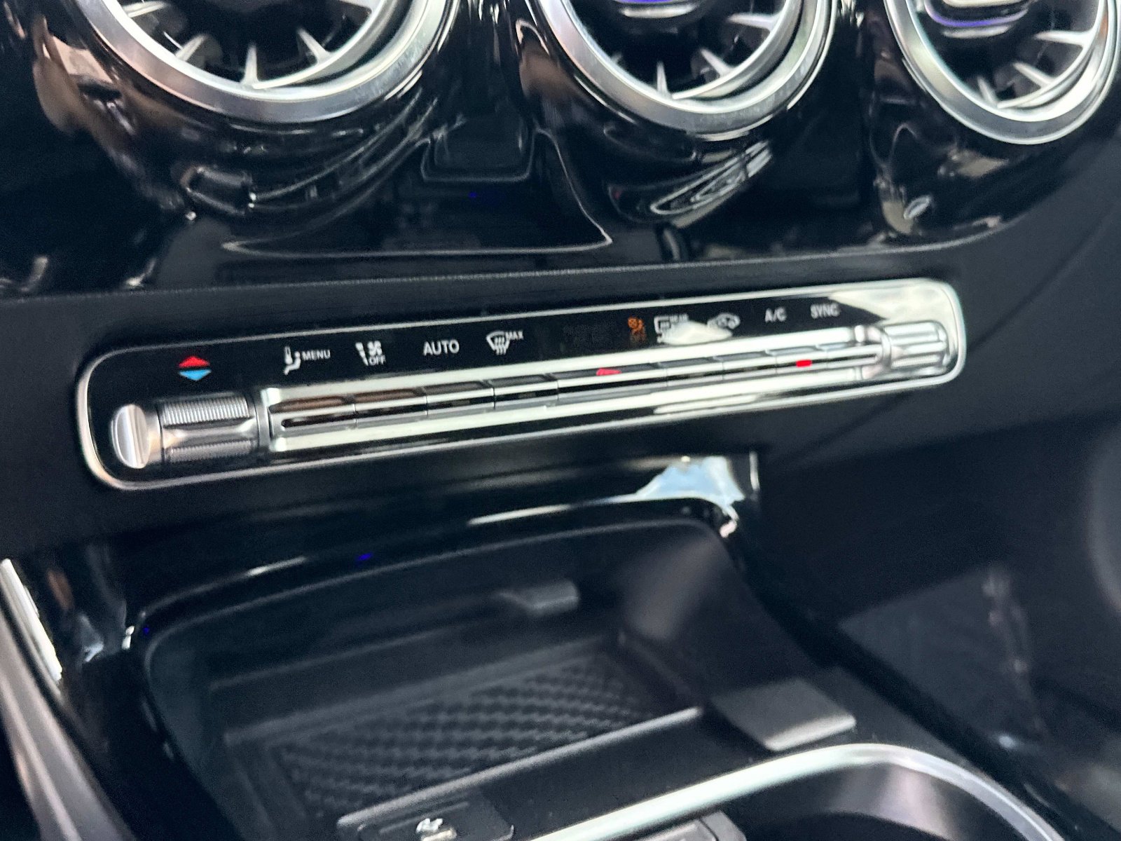 Certified 2024 Mercedes-Benz CLA 35 AMG 4MATIC image 20