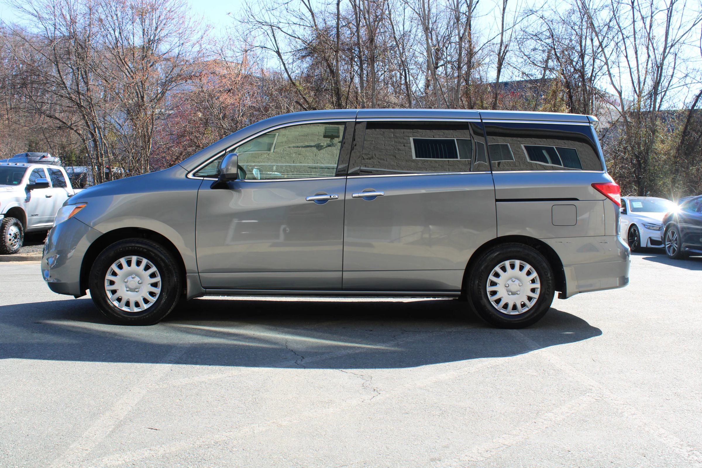 Used 2015 Nissan Quest S image 27