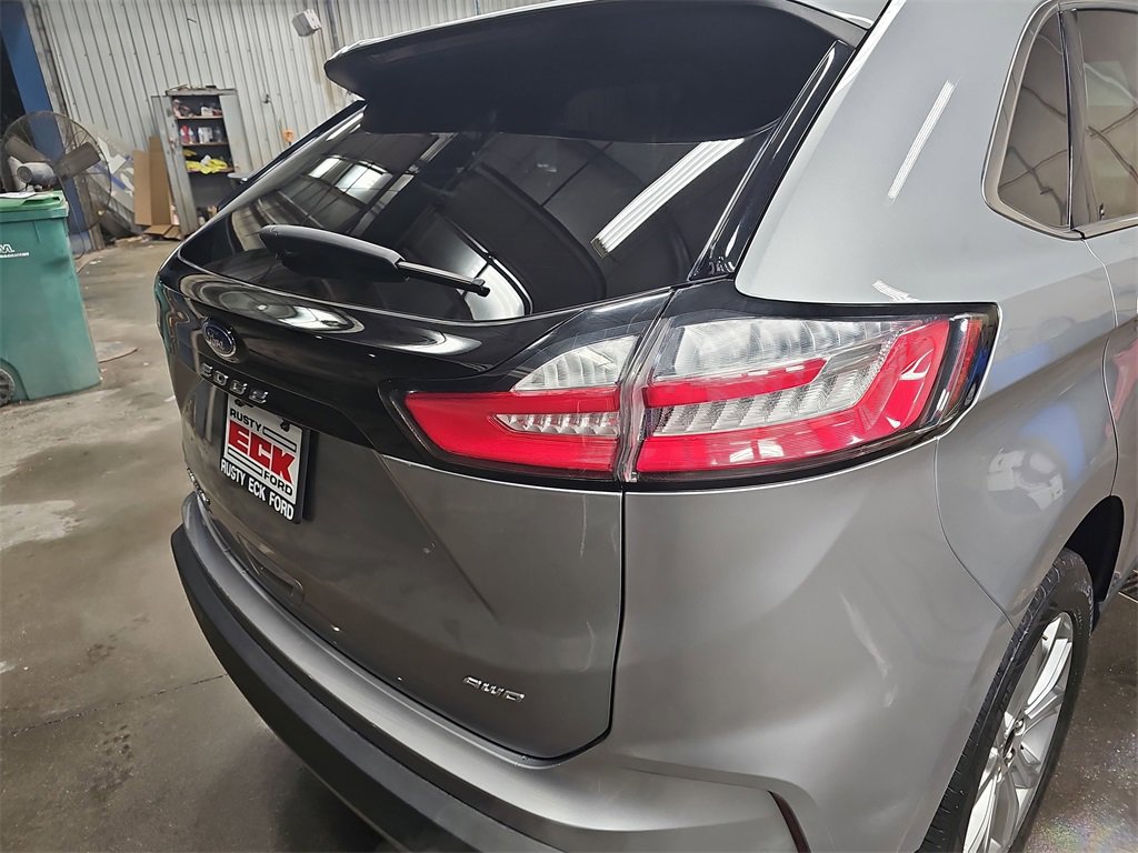 Used 2024 Ford Edge Titanium image 32