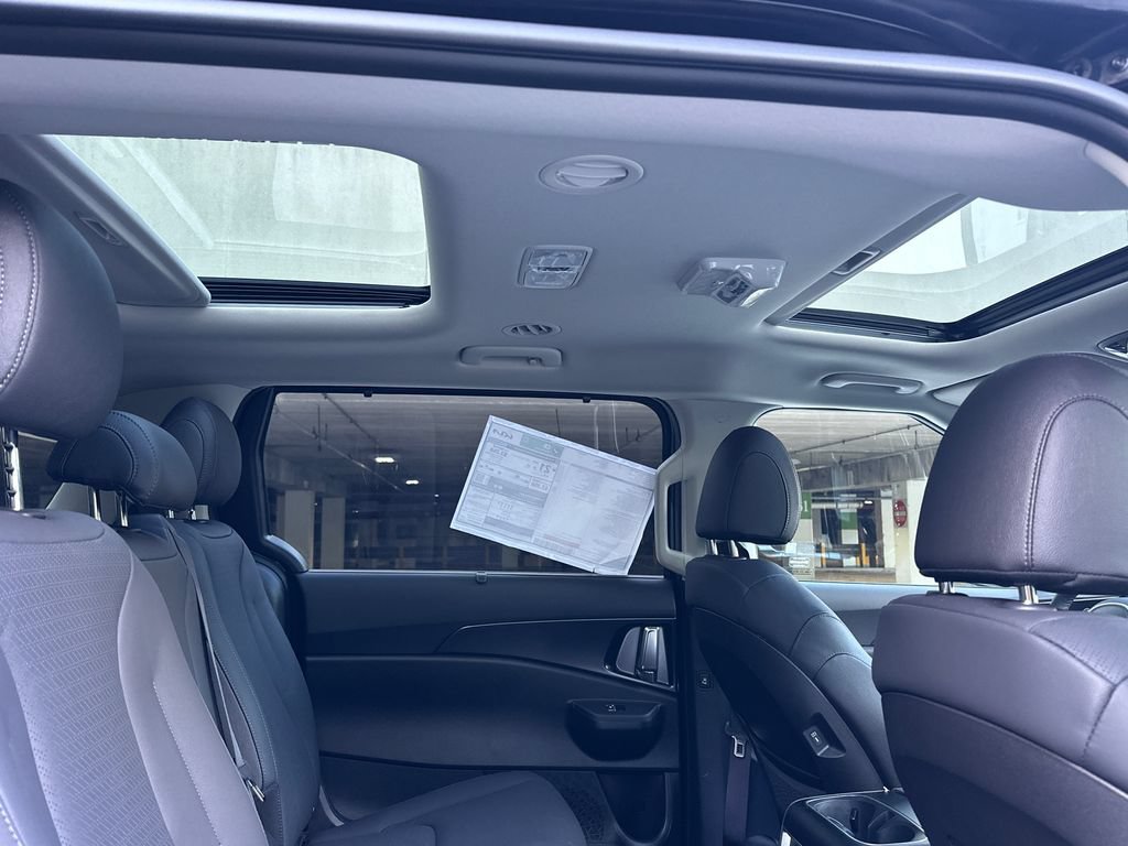 New 2026 Kia Carnival SX Prestige FWD image 17