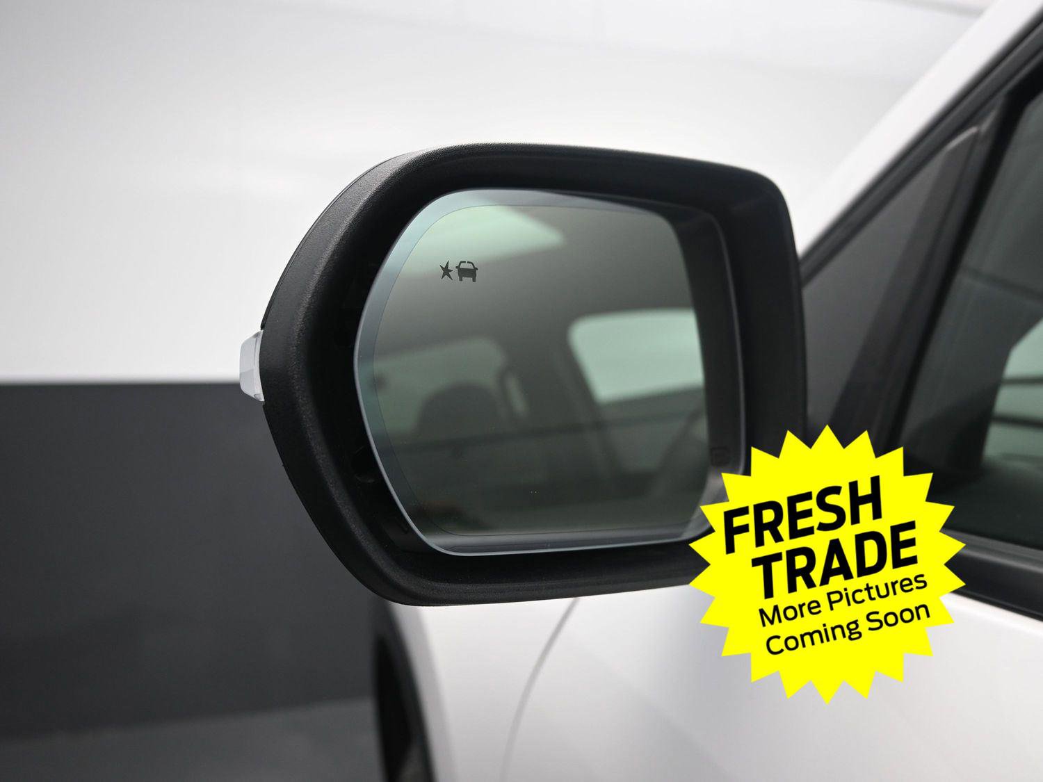 Used 2024 Chevrolet Traverse RS image 23