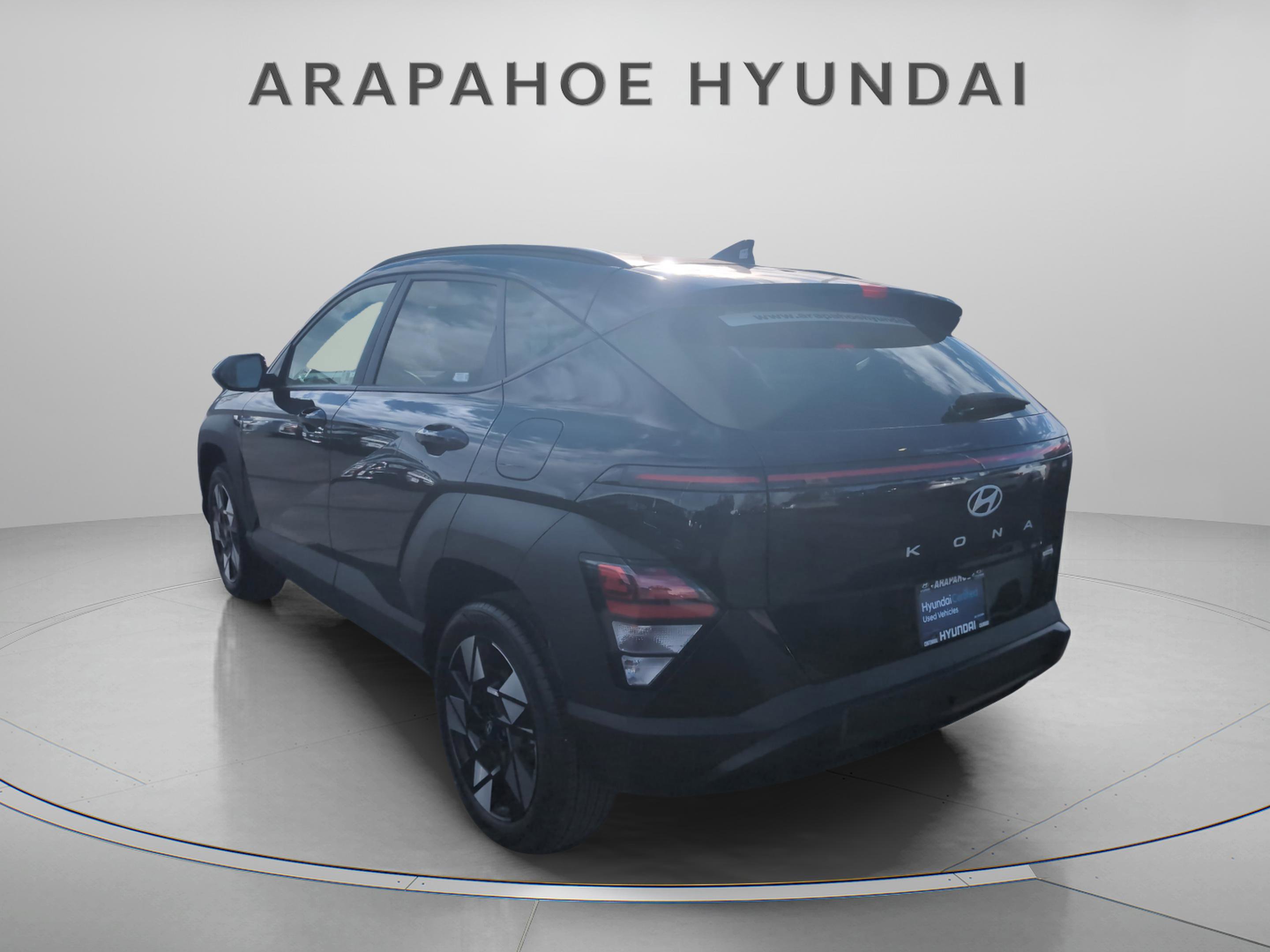 Used 2025 Hyundai Kona SEL image 3