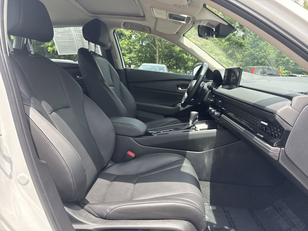 Used 2025 Honda Accord Touring image 26