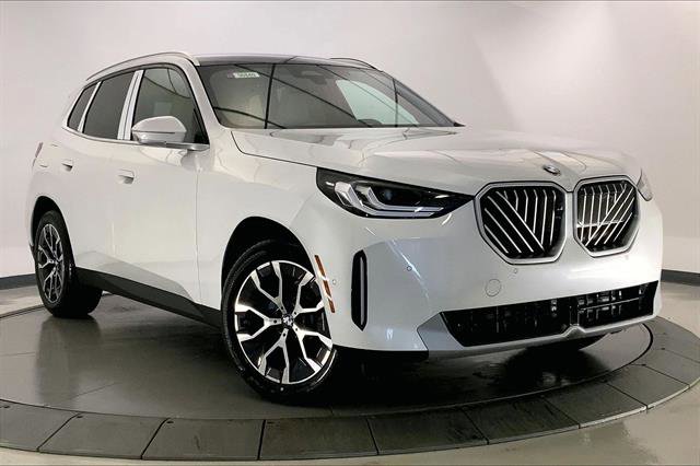 New 2026 BMW X3 xDrive30 w/ Premium Package image 11