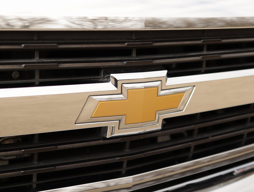 Used 2015 Chevrolet Silverado 2500 LTZ w/ LTZ Plus Package image 37