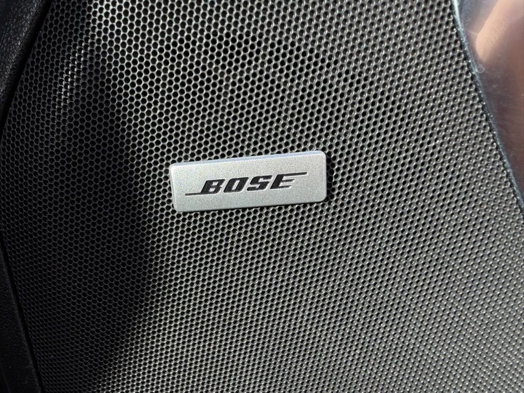 Used 2024 Chevrolet Suburban Premier image 28