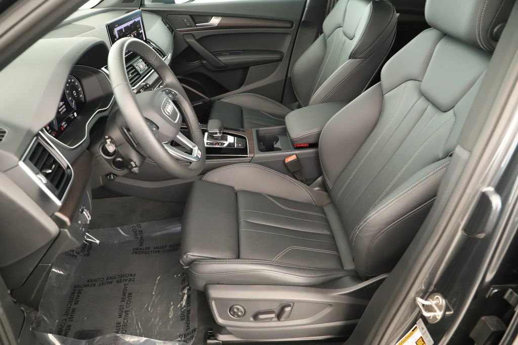 Certified 2025 Audi Q5 e Premium Plus w/ Premium Plus Package image 24
