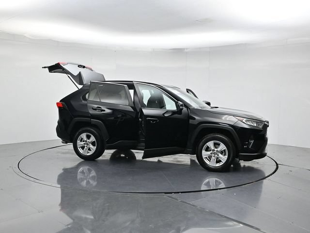 Used 2021 Toyota RAV4 XLE FWD image 51