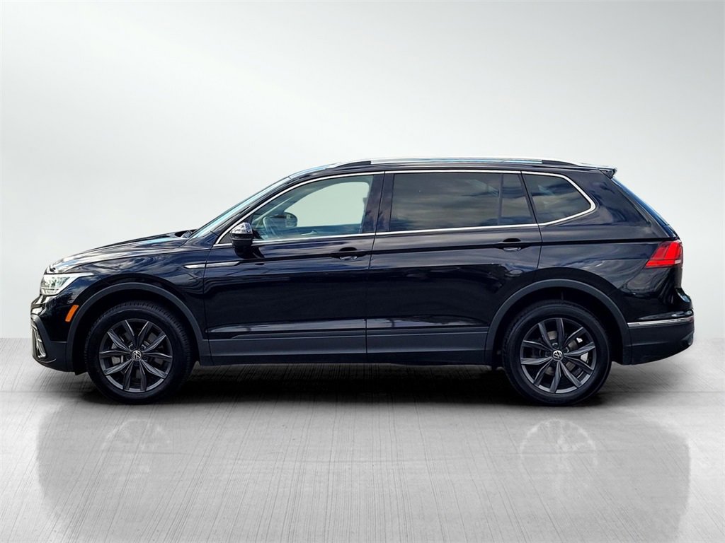 Used 2024 Volkswagen Tiguan SE image 8
