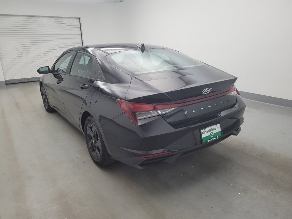 Used 2023 Hyundai Elantra SEL w/ Cargo Package FWD image 5