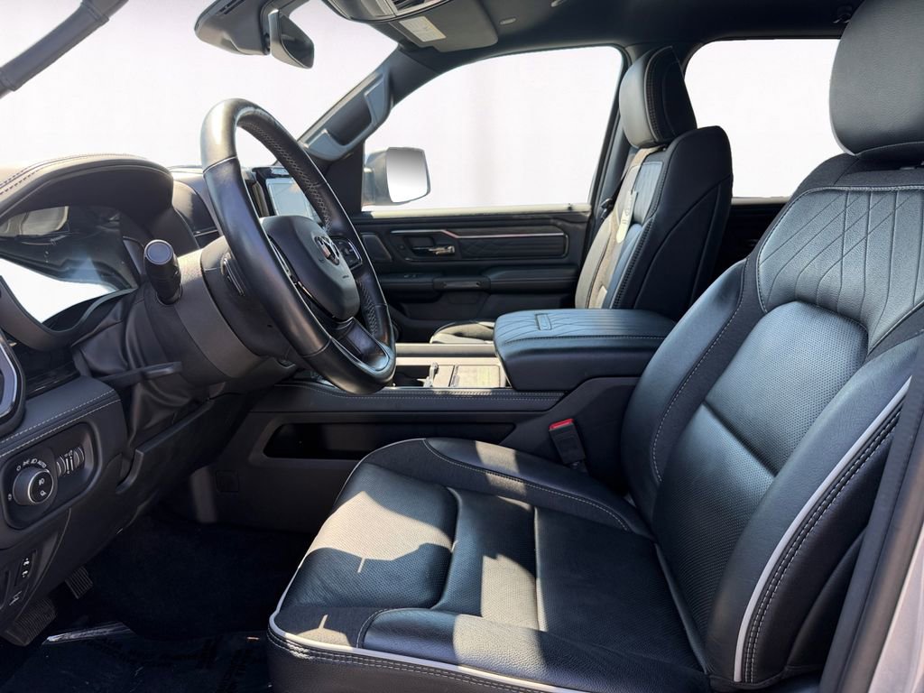 Used 2025 RAM 1500 Limited AWD/4WD image 9