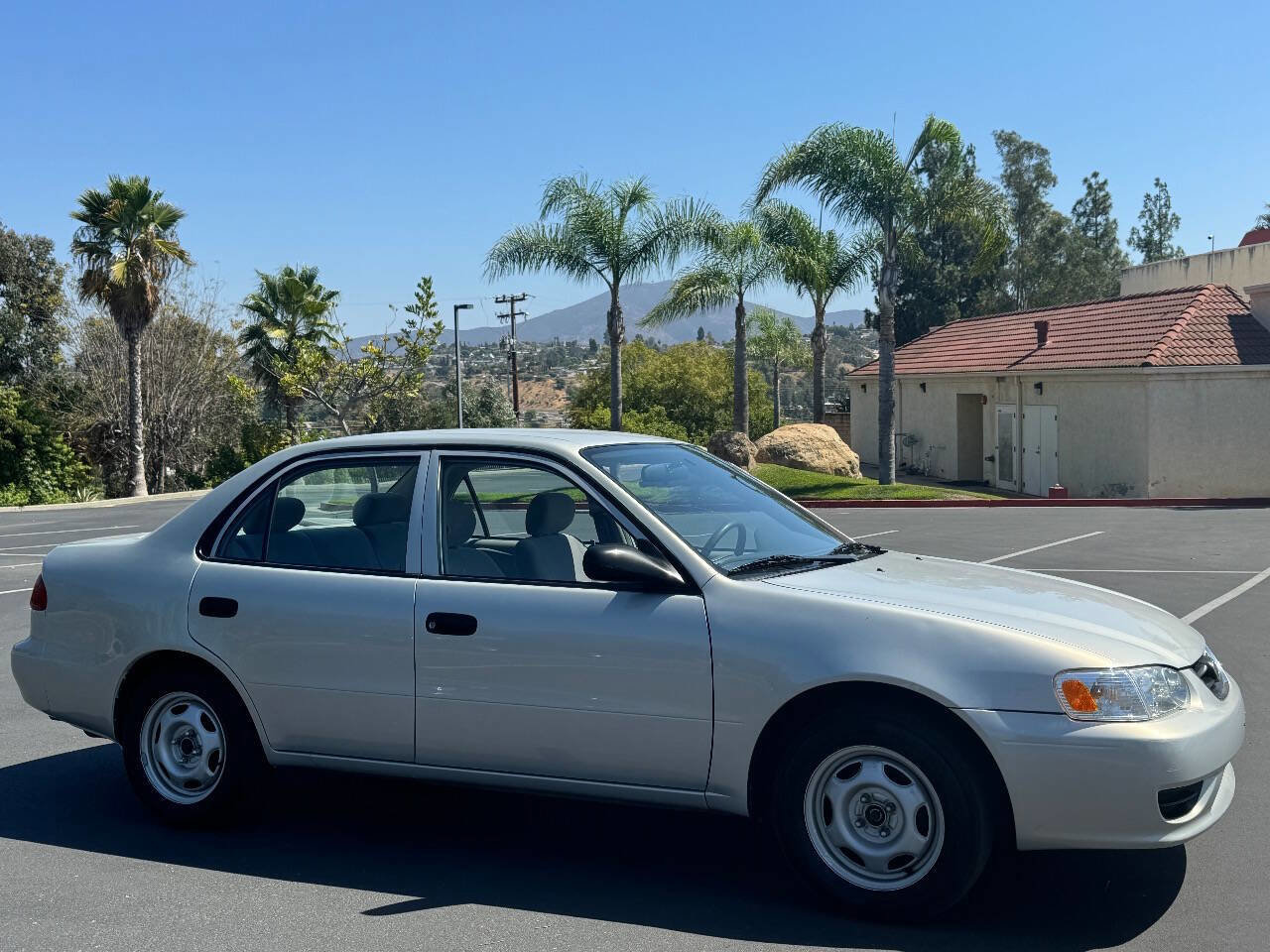 Used 2002 Toyota Corolla CE image 6