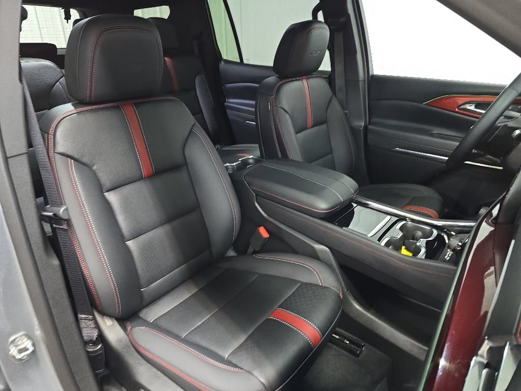 Used 2026 Chevrolet Traverse RS AWD/4WD image 15