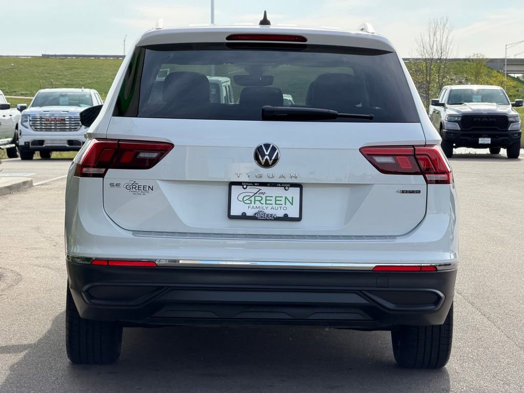 Used 2022 Volkswagen Tiguan SE w/ Panoramic Sunroof Package AWD/4WD image 5