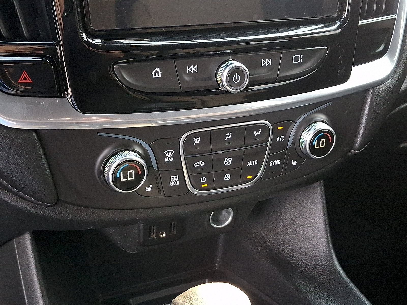 Certified 2022 Chevrolet Traverse LT AWD/4WD image 16