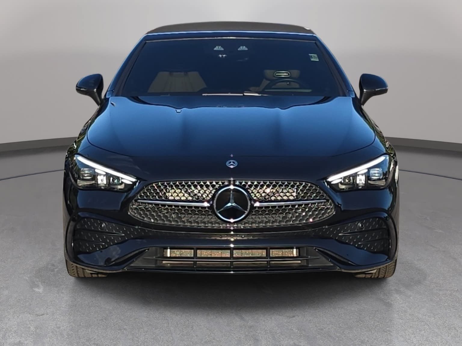 Used 2024 Mercedes-Benz CLE 450 4MATIC Cabriolet image 2