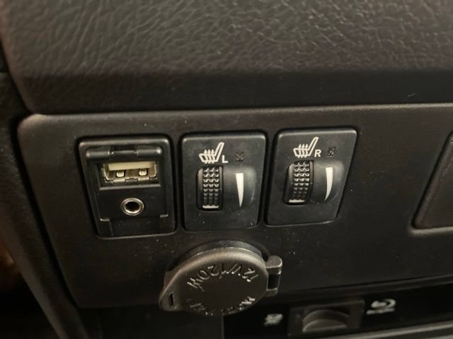 Used 2017 Toyota Sienna Limited Premium AWD/4WD image 25