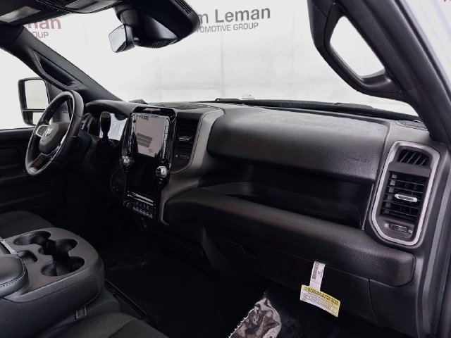 Used 2025 RAM 3500 Tradesman AWD/4WD image 27