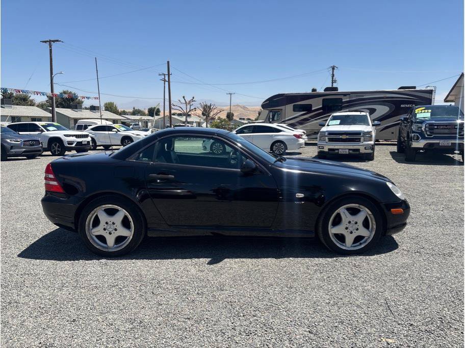 Used 2000 Mercedes-Benz SLK 230 image 4
