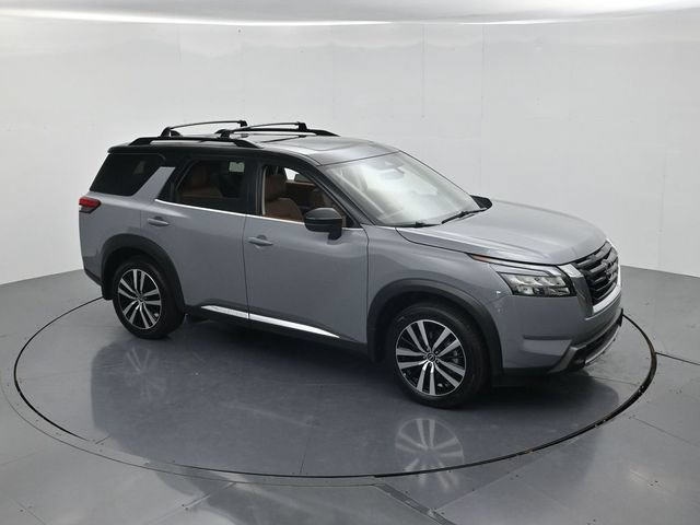 Used 2025 Nissan Pathfinder Platinum FWD image 45