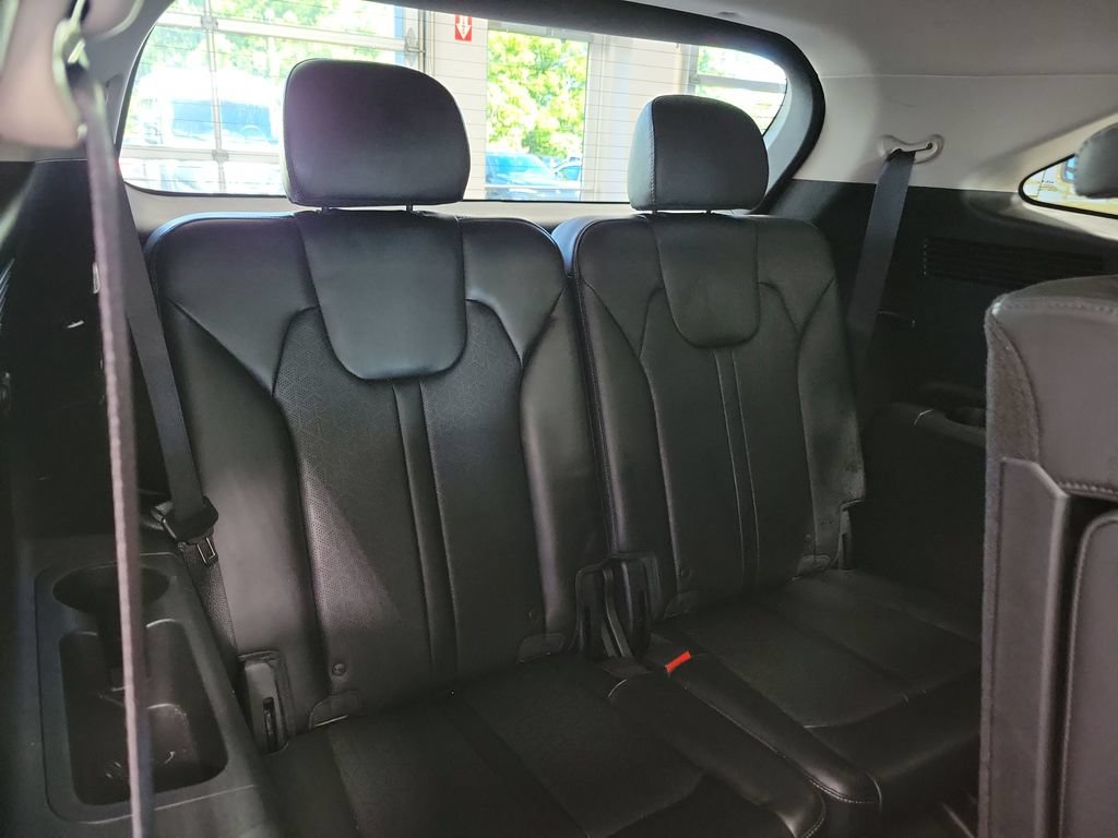 Used 2023 Kia Sorento S w/ Panoramic Sunroof Package AWD/4WD image 10