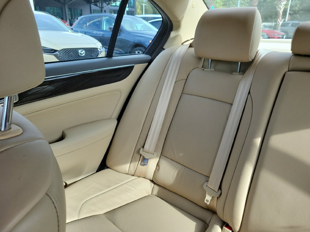 Used 2010 Hyundai Genesis 3.8 RWD image 14