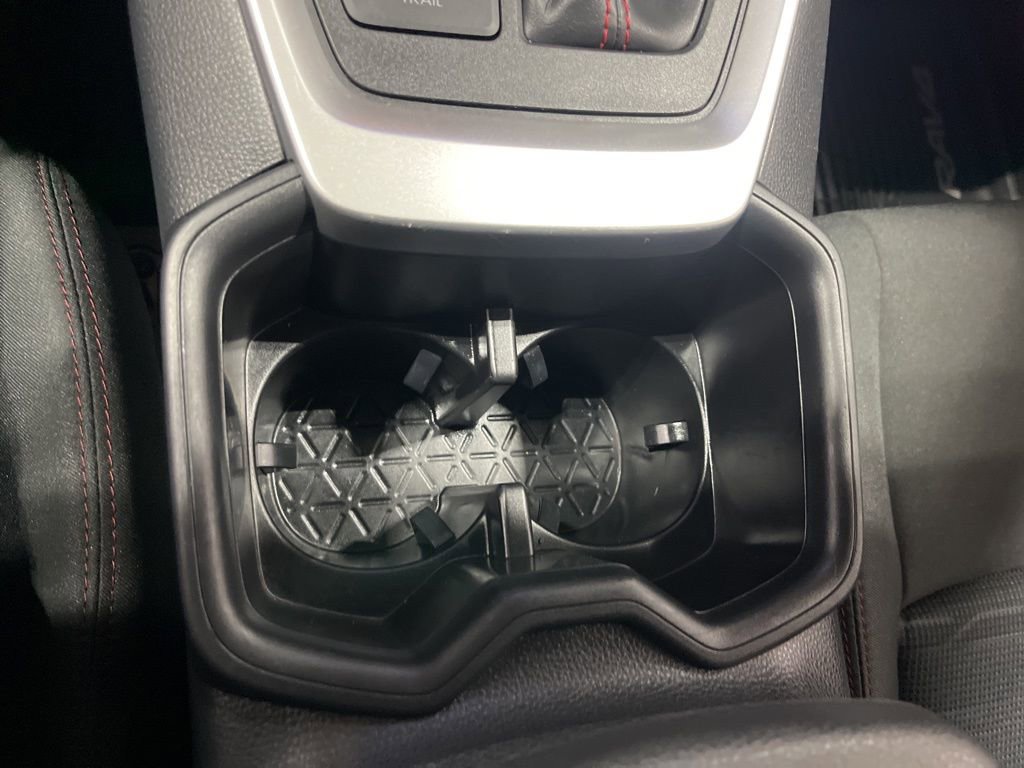 Used 2023 Toyota RAV4 SE w/ Weather & Moonroof Package image 21