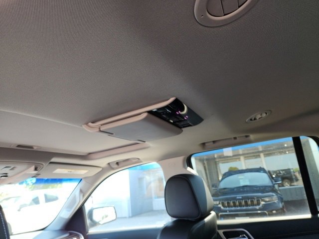 Used 2019 GMC Yukon Denali image 10