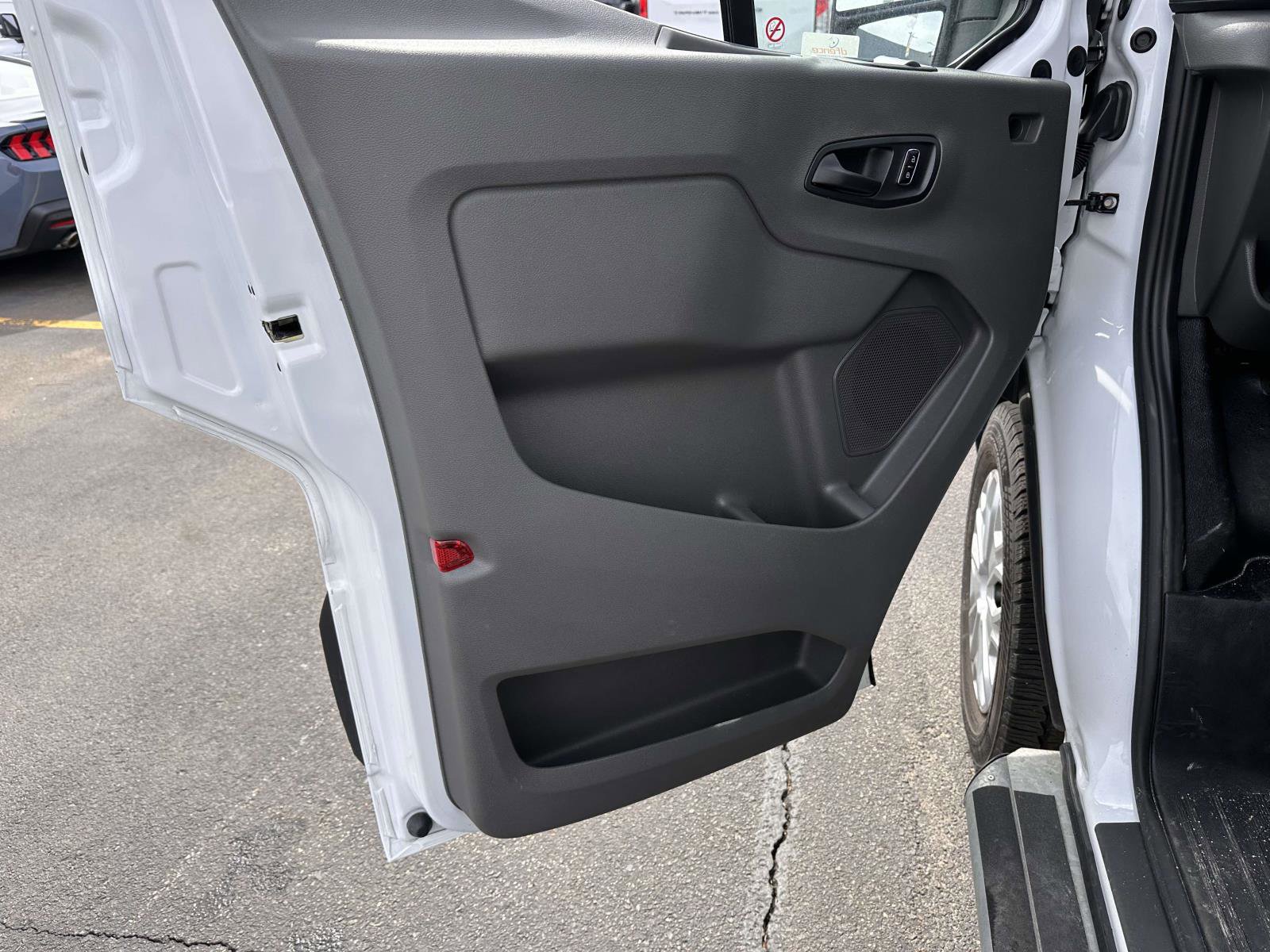 Used 2024 Ford Transit 250 Low Roof w/ Exterior Upgrade Package RWD image 10