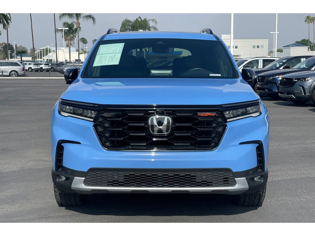 Certified 2025 Honda Pilot TrailSport image 9