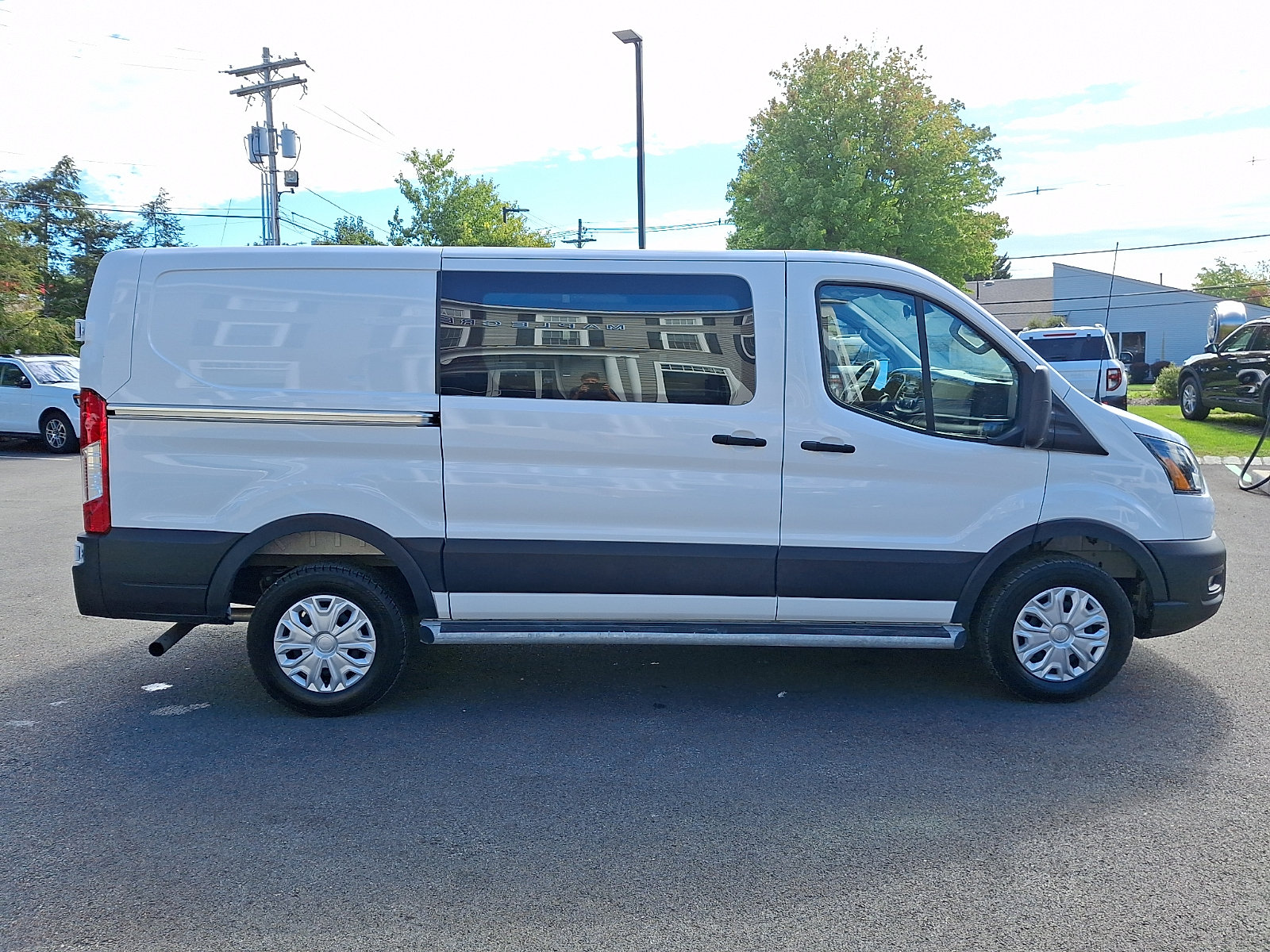Certified 2025 Ford Transit 250 Low Roof RWD image 4