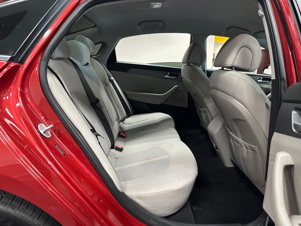Used 2017 Hyundai Sonata SE image 27