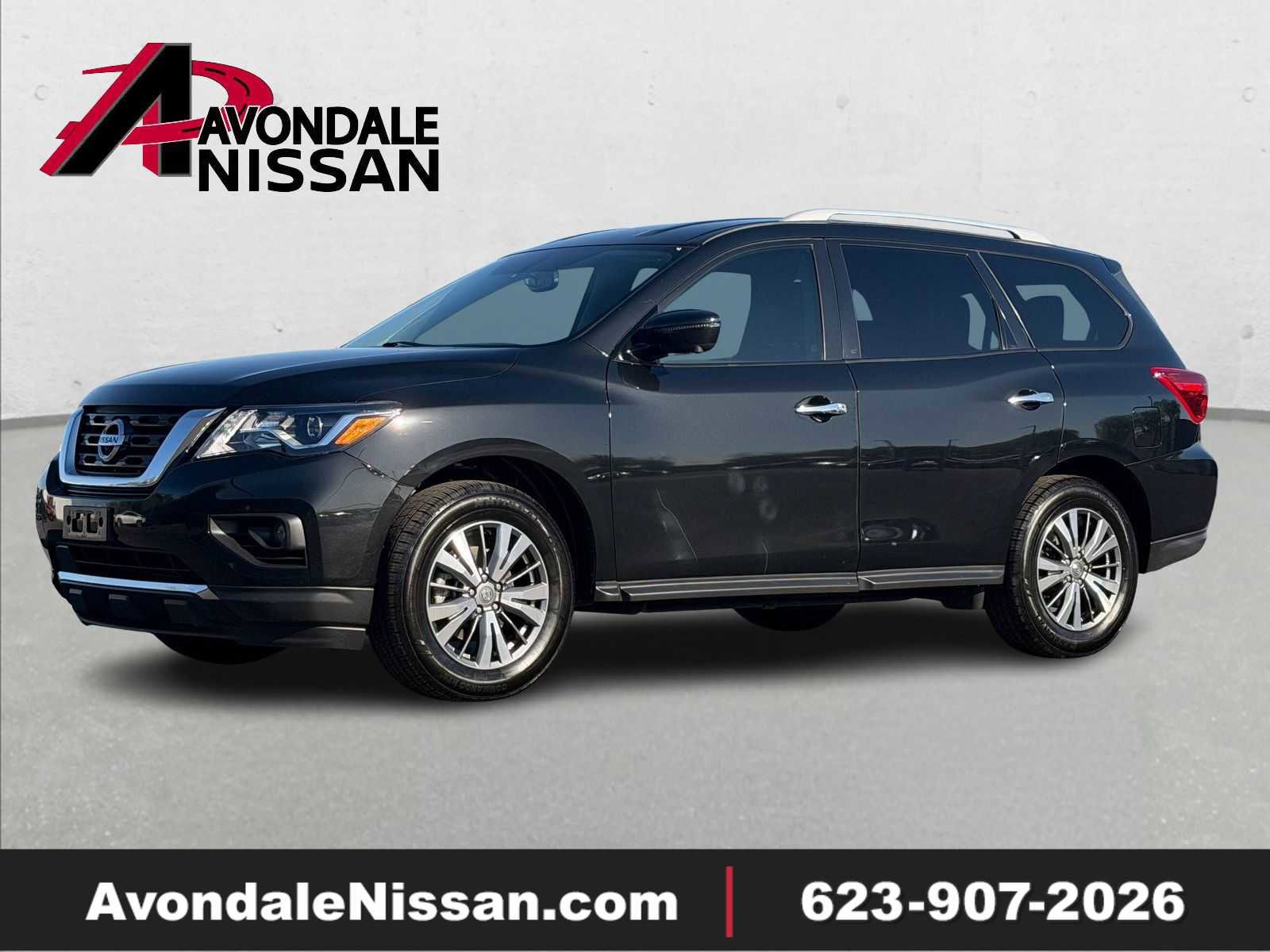Used 2020 Nissan Pathfinder SL image 1
