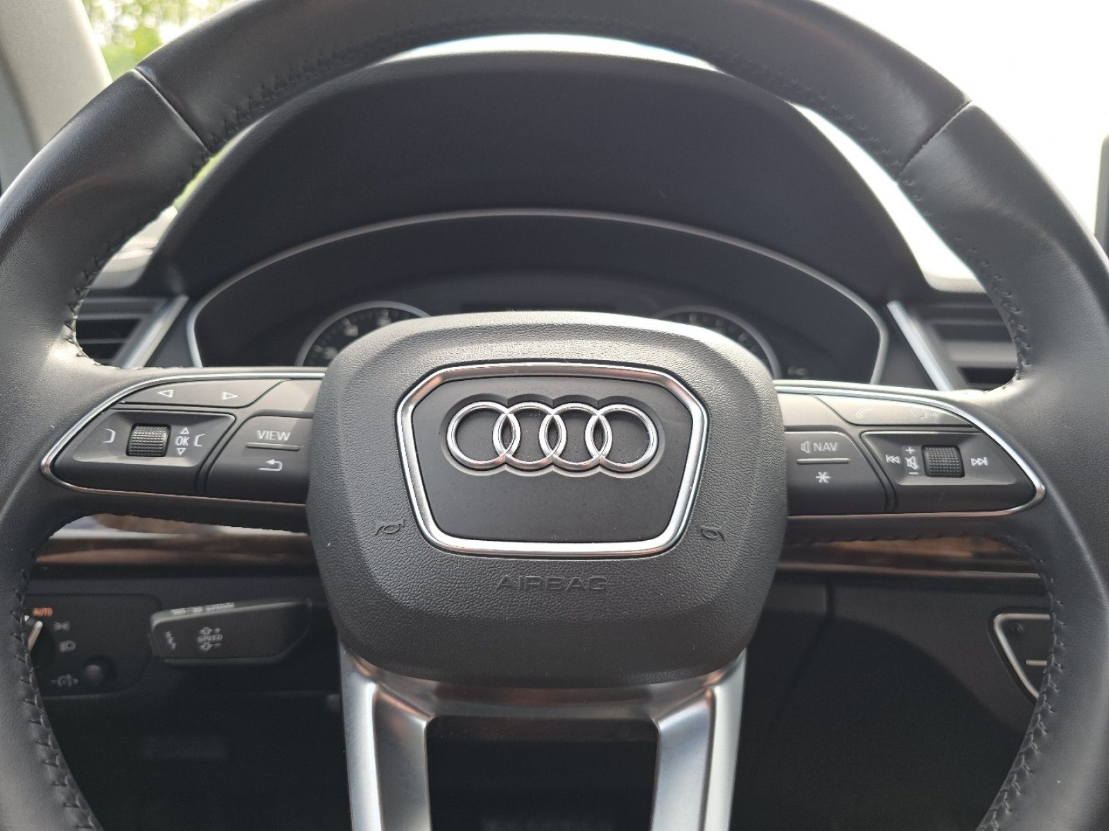 Used 2018 Audi Q5 2.0T Premium AWD/4WD image 23