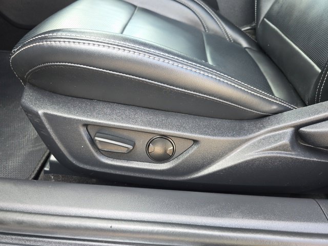 Used 2025 Ford Mustang Premium RWD image 18