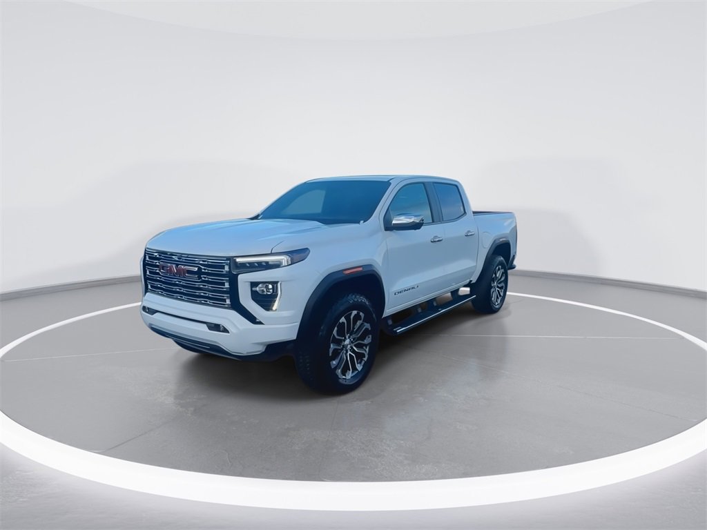 New 2026 GMC Canyon Denali image 4